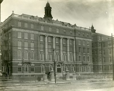 Main Building of City Hospital in 1910 by Richard Moore